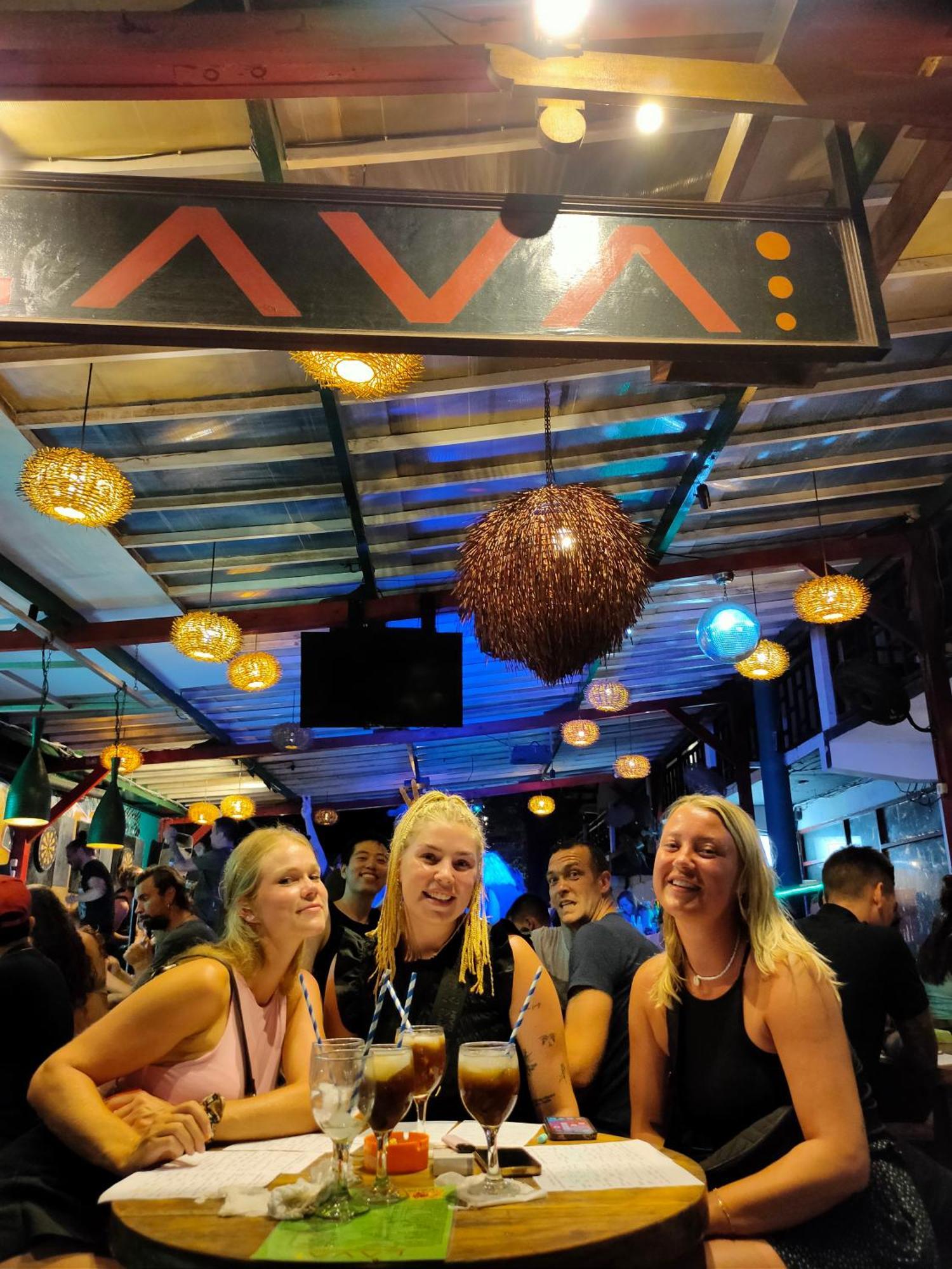 Gili Beach Bum Hostel Gili Trawangan Esterno foto