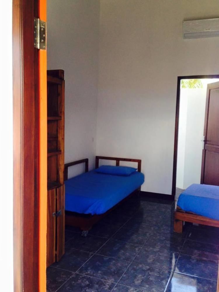 Gili Beach Bum Hostel Gili Trawangan Esterno foto